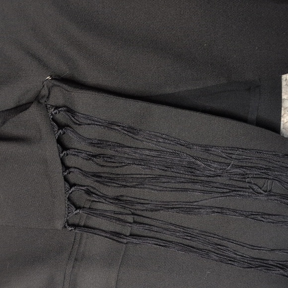 💙 NWOT Elegant Black Blazer with fringes 🤩 - Picture 3 of 4